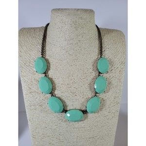 J CREW Mint Green Seafoam Green Faceted Acrylic Chunky Statement Necklace